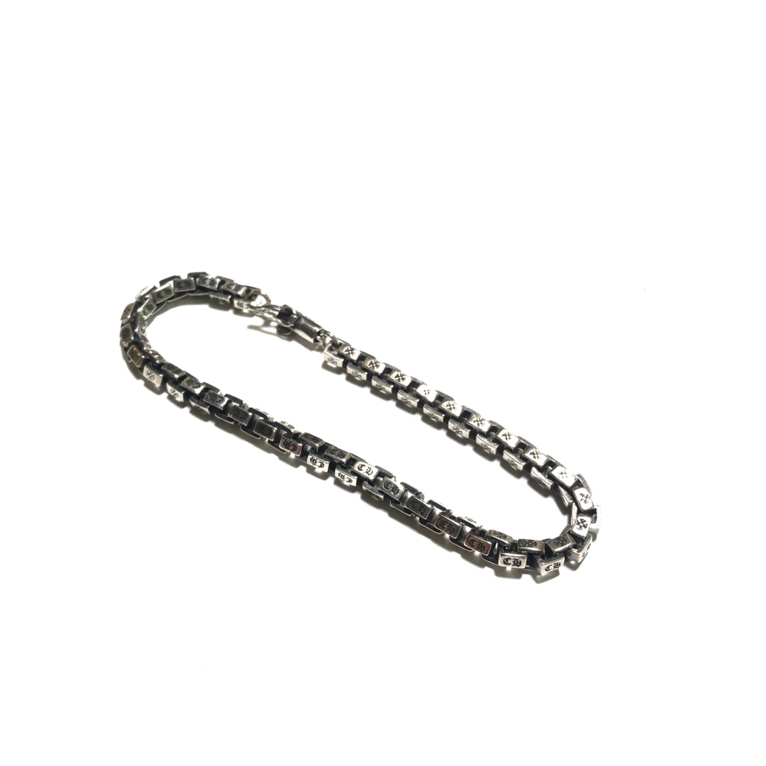 Chrome Hearts MZ出品 开版 【新品上架】𝐂𝐡𝐫𝐨𝐦𝐞 𝐡𝐞𝐚𝐫𝐭𝐬 克罗心方格字母手链