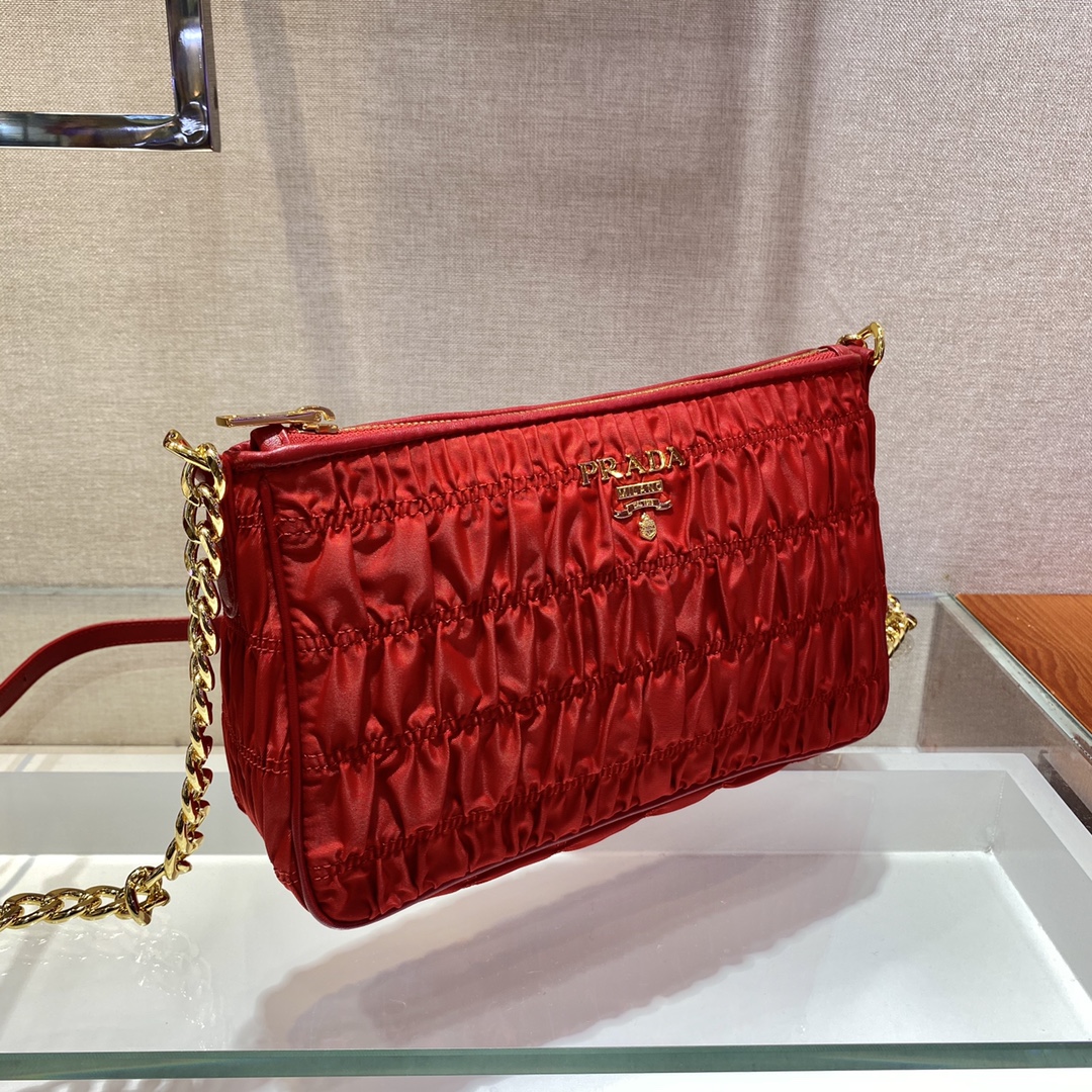 PRADA普拉达手工皱褶元素肩背包1BH171