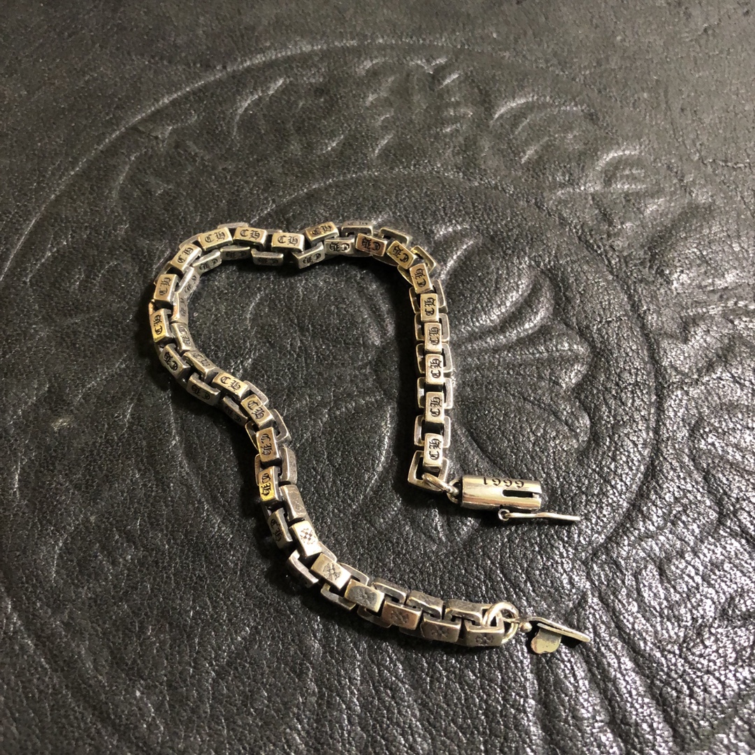 Chrome Hearts MZ出品 开版 【新品上架】𝐂𝐡𝐫𝐨𝐦𝐞 𝐡𝐞𝐚𝐫𝐭𝐬 克罗心方格字母手链