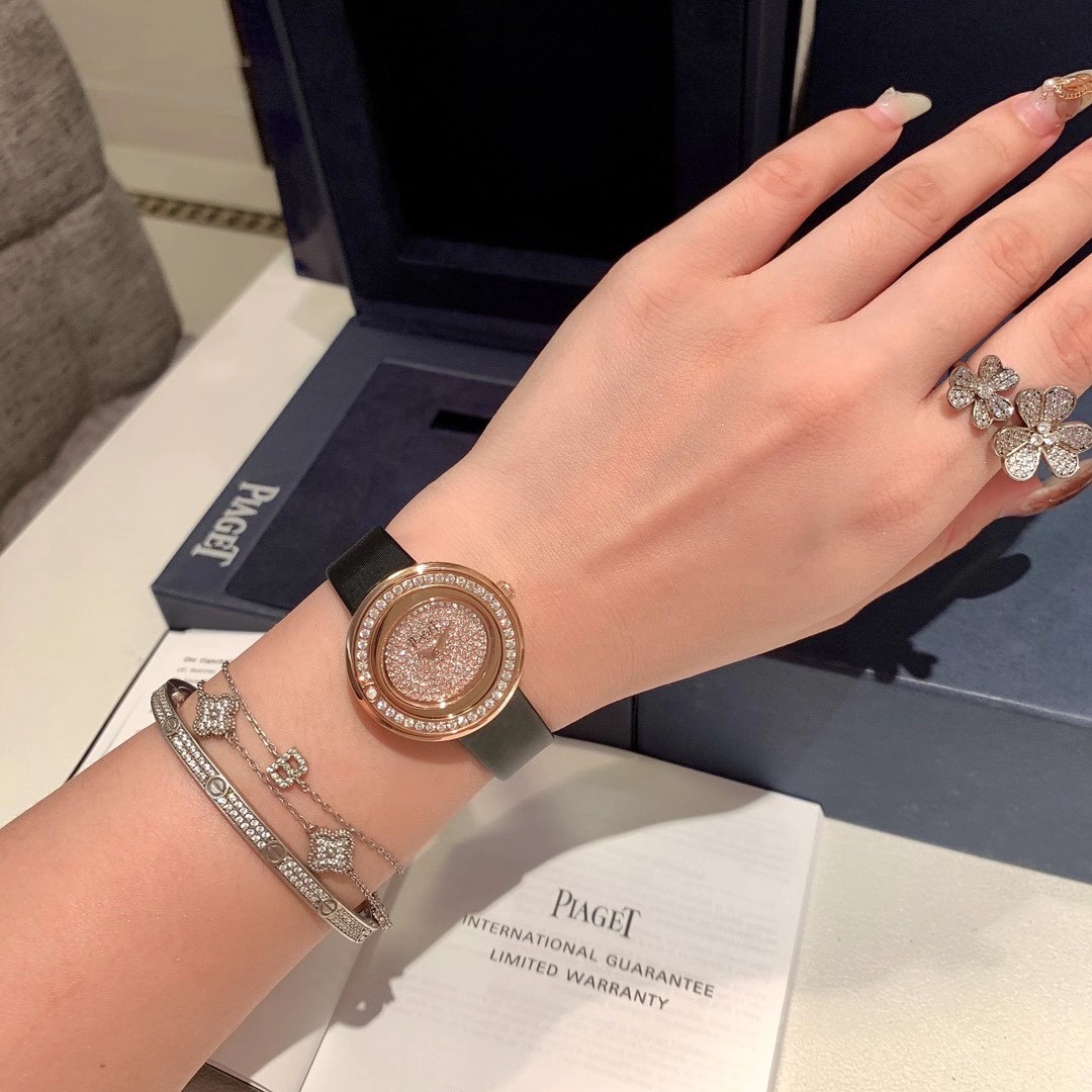 Piaget 伯爵PIAGPOSESSION系列 完美品相 360度可旋转耀眼钻圈 时来运转好寓意