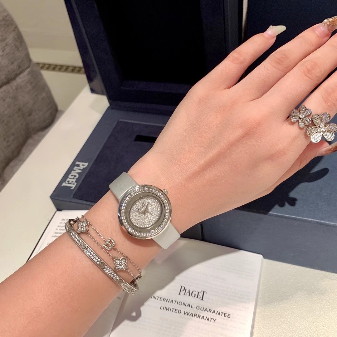Piaget 伯爵PIAGPOSESSION系列 完美品相 360度可旋转耀眼钻圈 时来运转好寓意