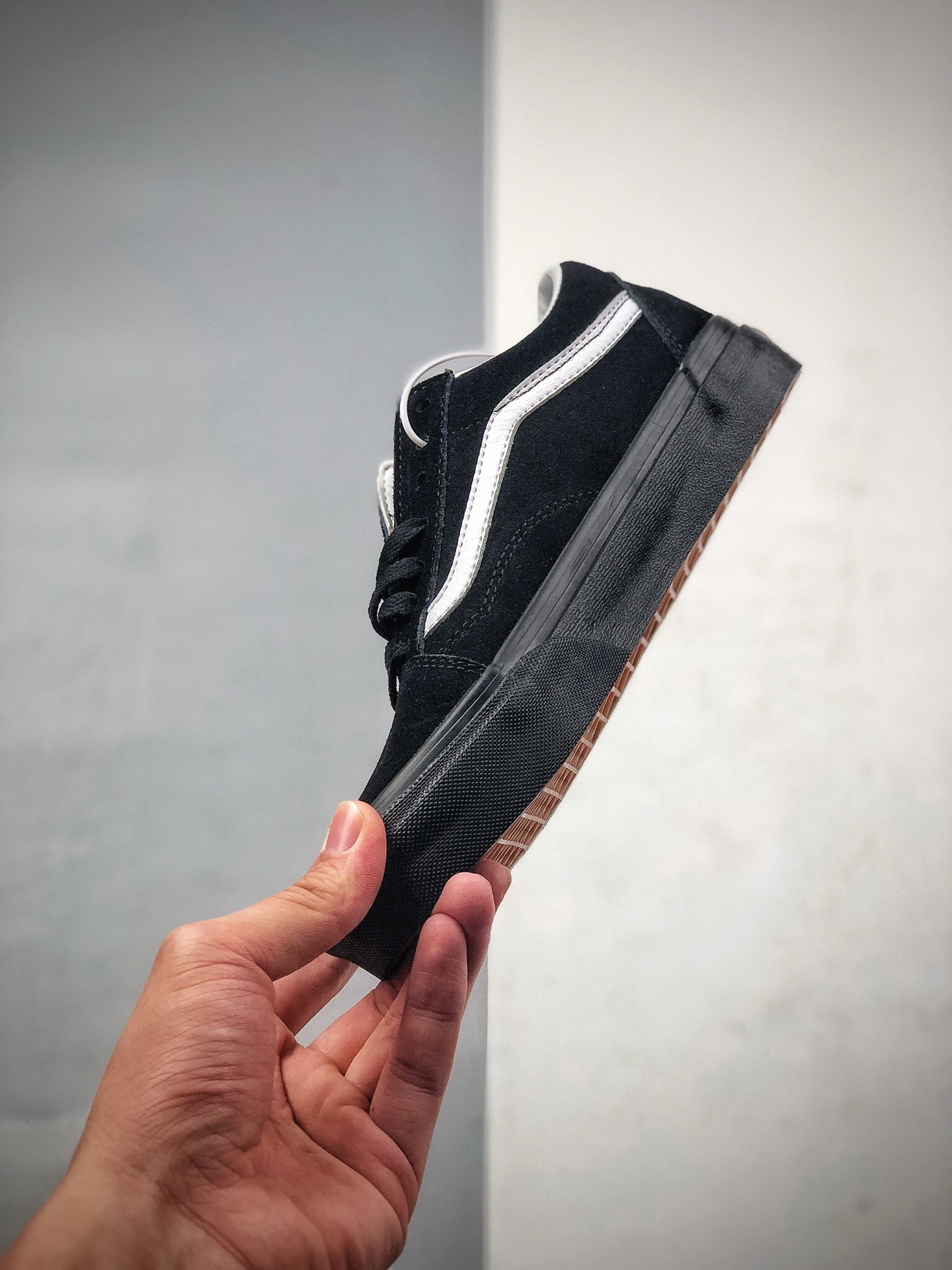 160  上脚效果炸裂秋冬麂皮系列第一弹 Vans Pig Suede Old Skool 万斯 麂皮黑武士 低帮硫化板鞋 VN0A4U3B18L