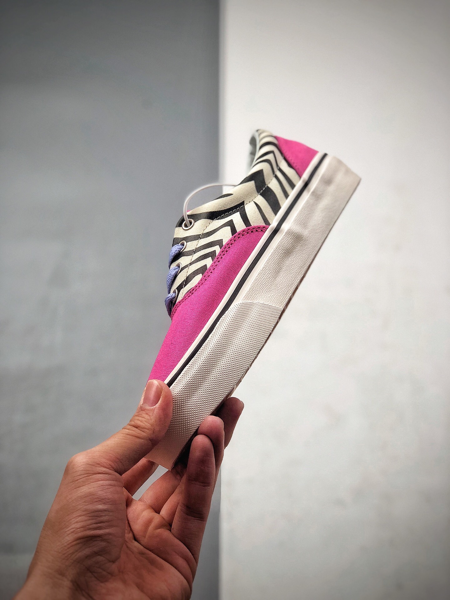 140 最强鸳鸯来袭 Vans Era 万斯 迷彩斑马纹 蓝粉鸳鸯 低帮帆布鞋 VN0A4U39WS8
