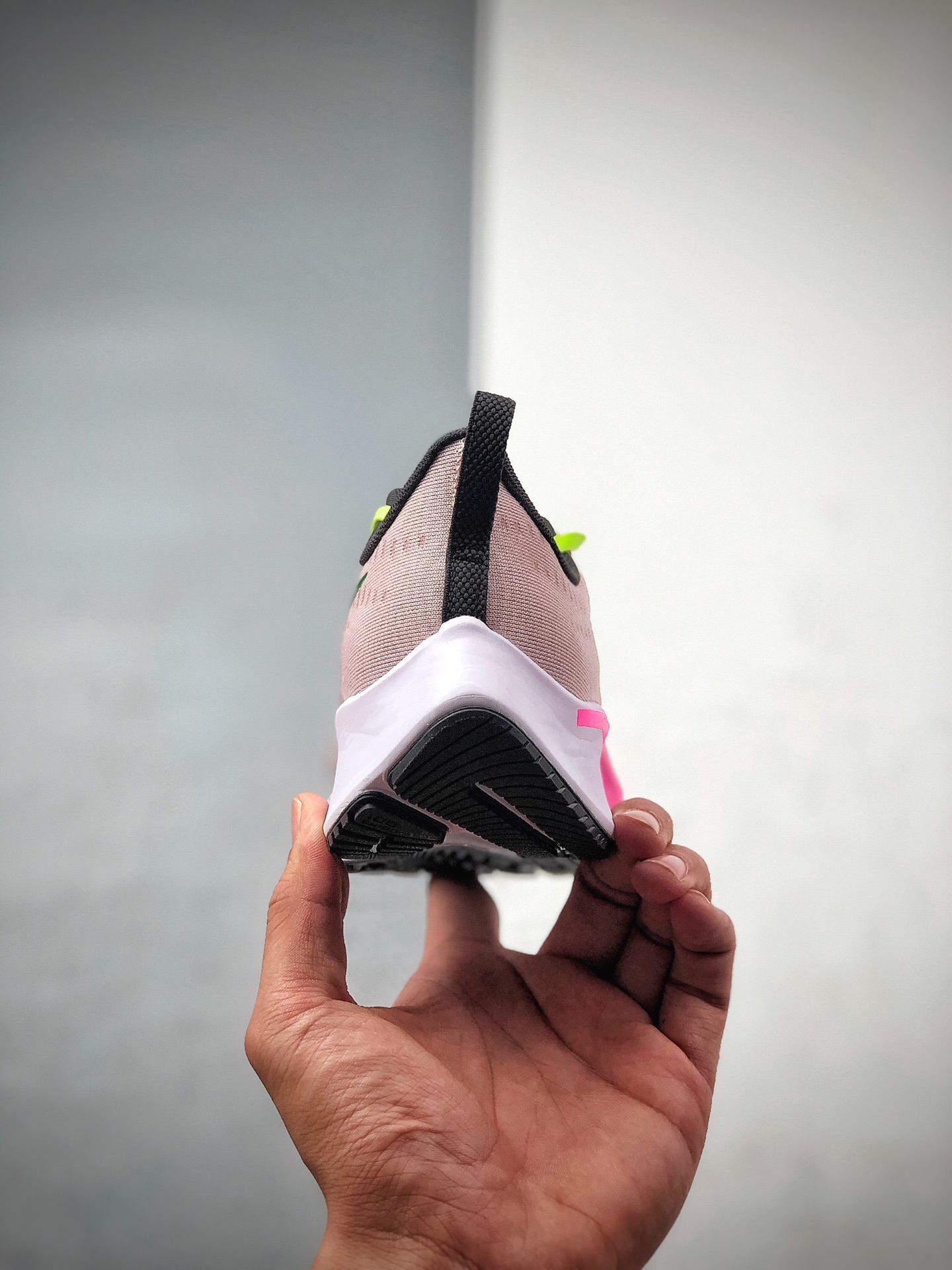 260 公司级耐克NIKE Zoom Pegasus 37 登月37代  透气缓震疾速跑鞋 CQ9977-600
