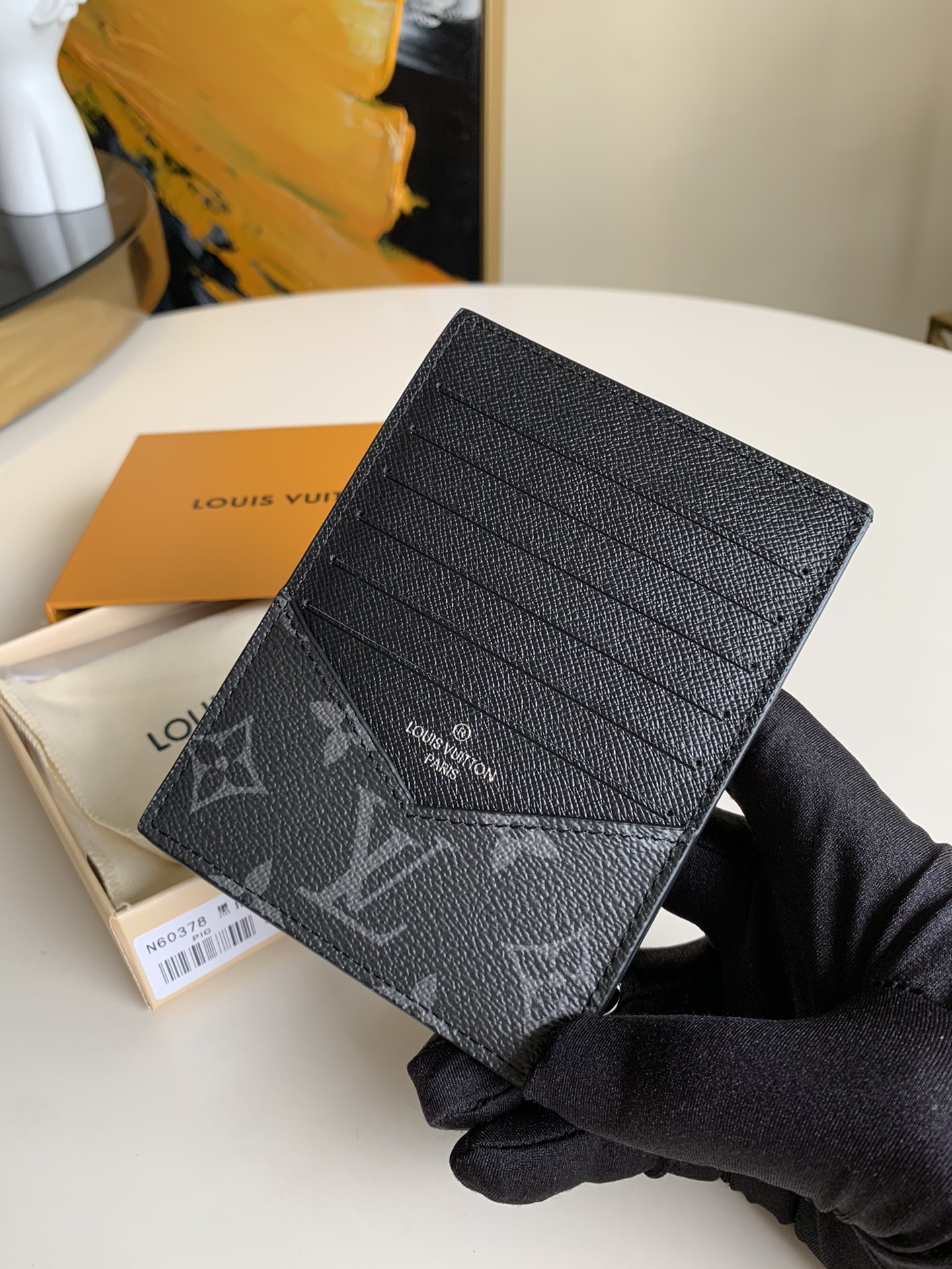 NO:396153,[Exclusive real photo M60378 black flower] ID card bag with classic Damier Graphite canvas fiber made of thin plastic design, with certificate bills and compartments, card slots, V-shaped pull and bag link patch pockets, so elegant storage needs to be carried out Size10.5x13x1cm Z.190, LV [original leather], louis vuitton19860909【独家实拍M60378黑花】ID 卡包 以经典 Damier Graphite 帆布纤造塑薄设计 有设证件票钞及隔层 卡位 V 形拉和袋口链贴袋 以致雅格调收纳需所行随 Size10.5x13x1cm Z.190,LV【原厂皮】,louis vuitton,Bag