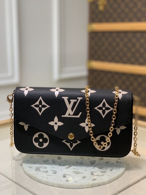 Replcia Cheap From China Louis Vuitton LV Pochette FeLicie Crossbody & Shoulder Bags Black Printing Empreinte​ Chains M69977