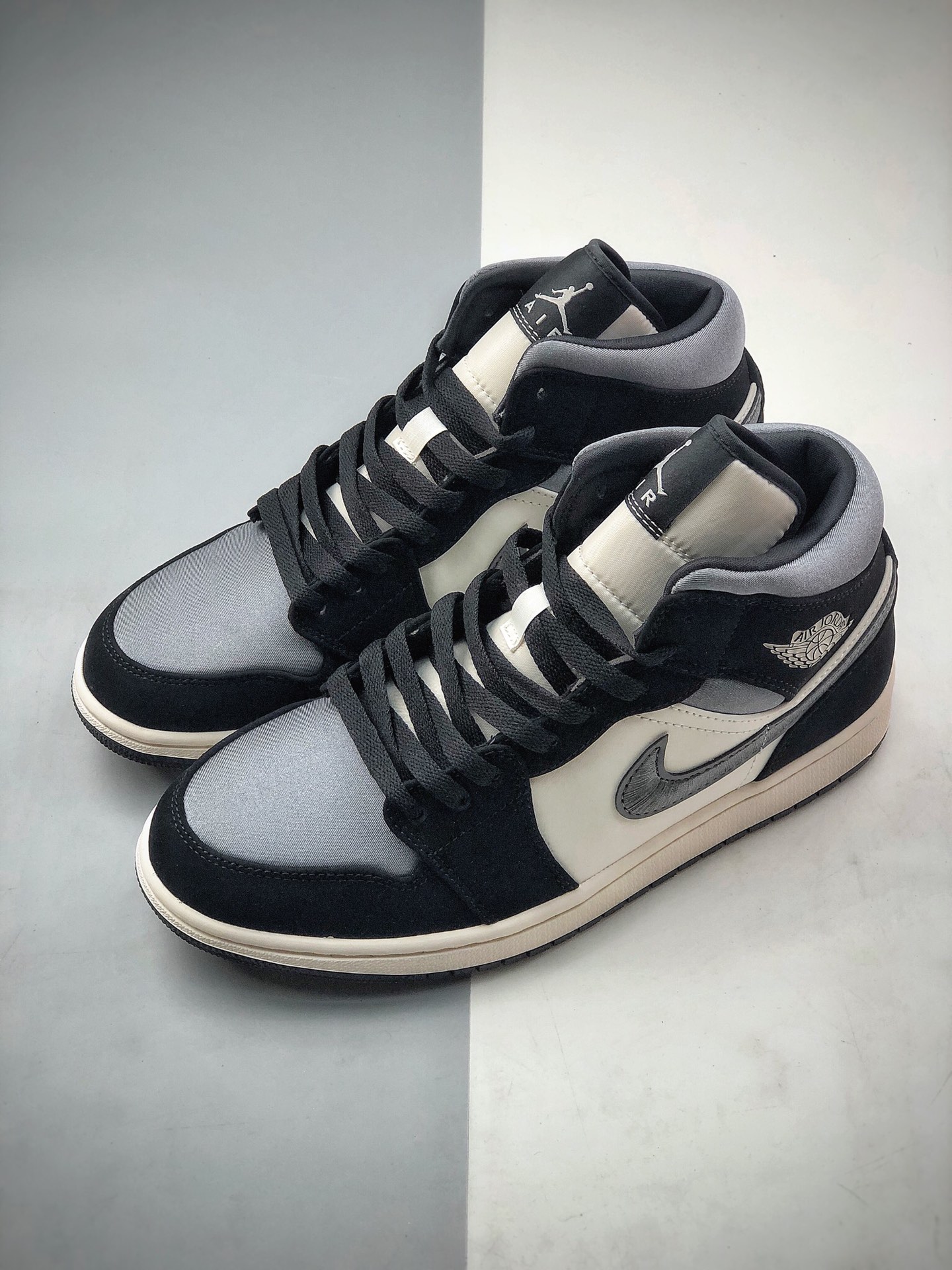 270 Air Jordan 1 Mid 乔1 AJ1中帮 篮球鞋 全鞋头层皮打造 852542-011