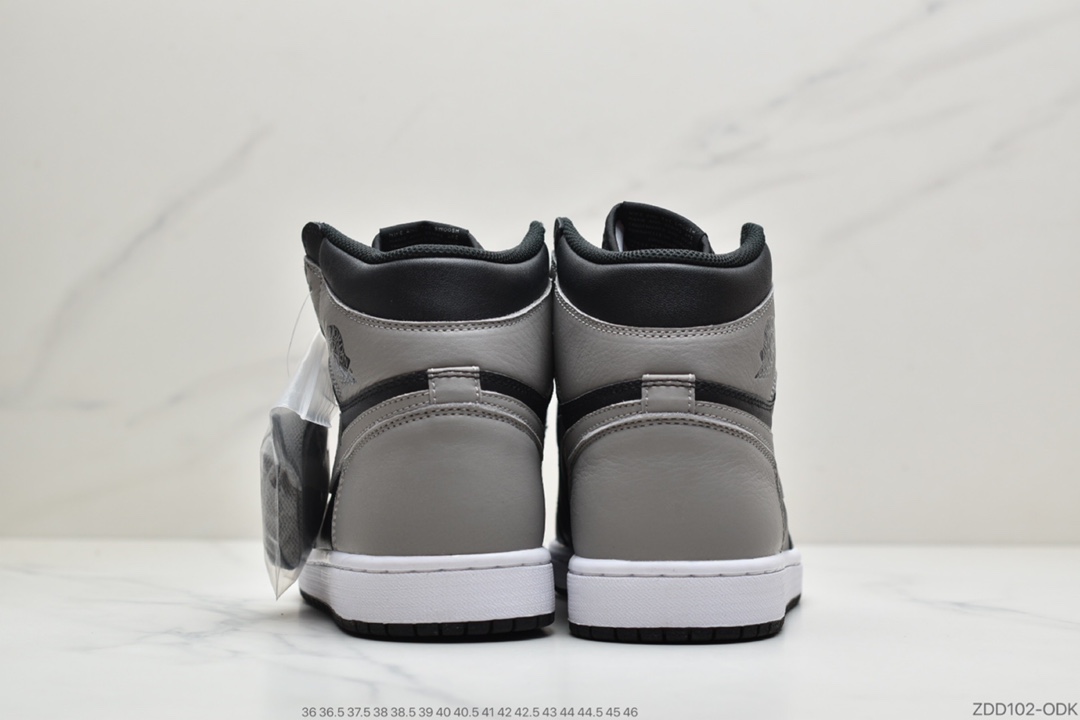 230 公司级Air Jordan 1 OG Retro High “Black Toe” 黑脚趾 555088-125