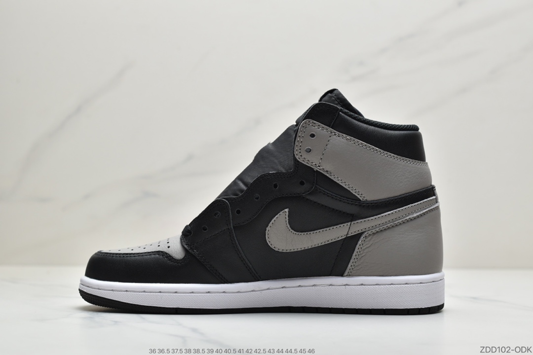 230 公司级Air Jordan 1 OG Retro High “Black Toe” 黑脚趾 555088-125