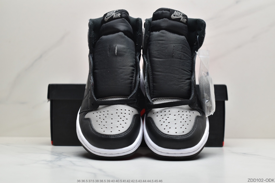 230 公司级Air Jordan 1 OG Retro High “Black Toe” 黑脚趾 555088-125
