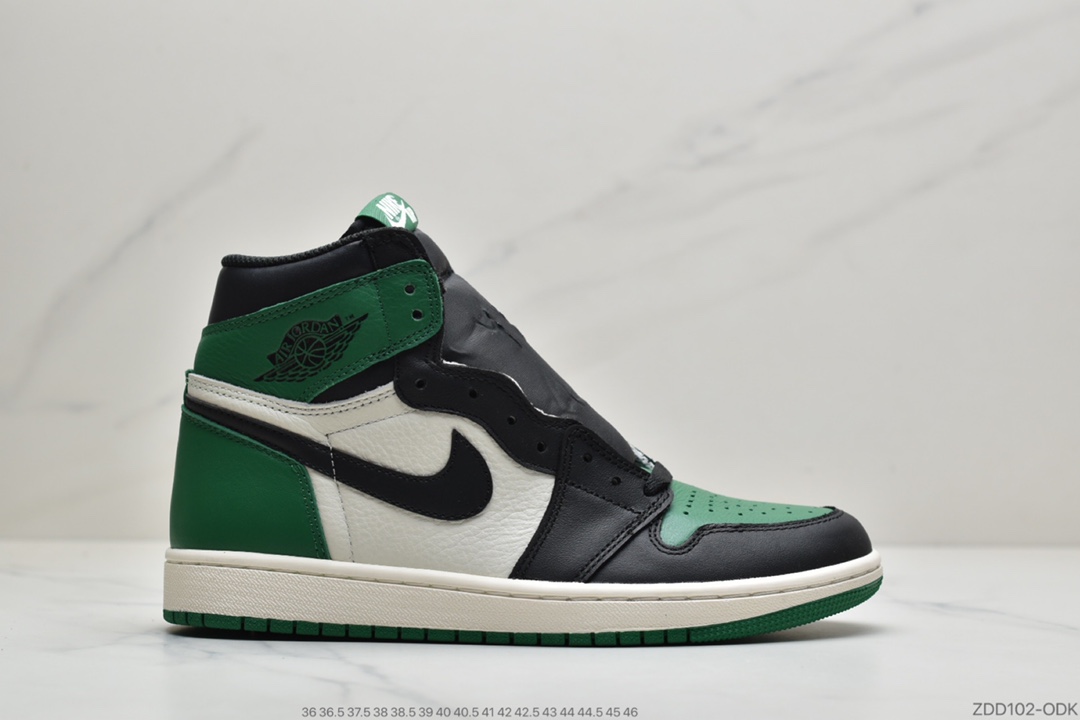 230 公司级Air Jordan 1 OG Retro High “Black Toe” 黑脚趾  555088-125