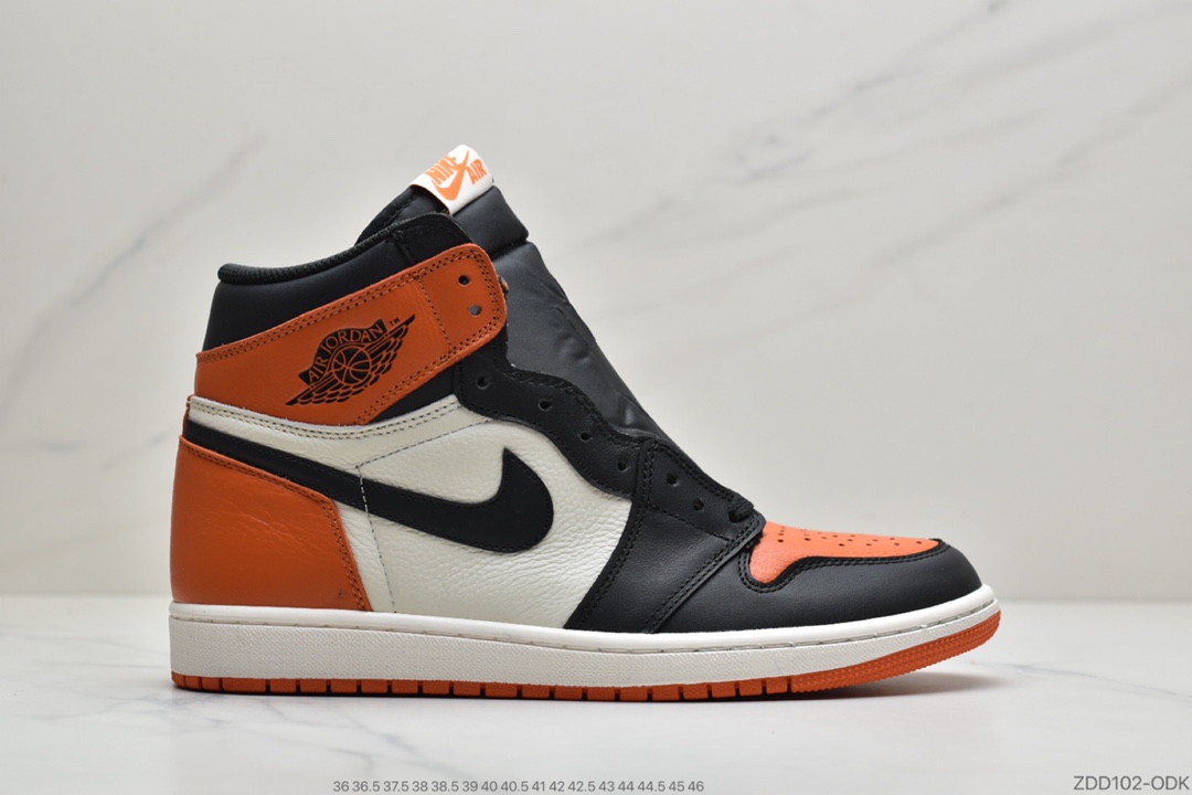 230 公司级Air Jordan 1 OG Retro High “Black Toe” 黑脚趾  555088-125