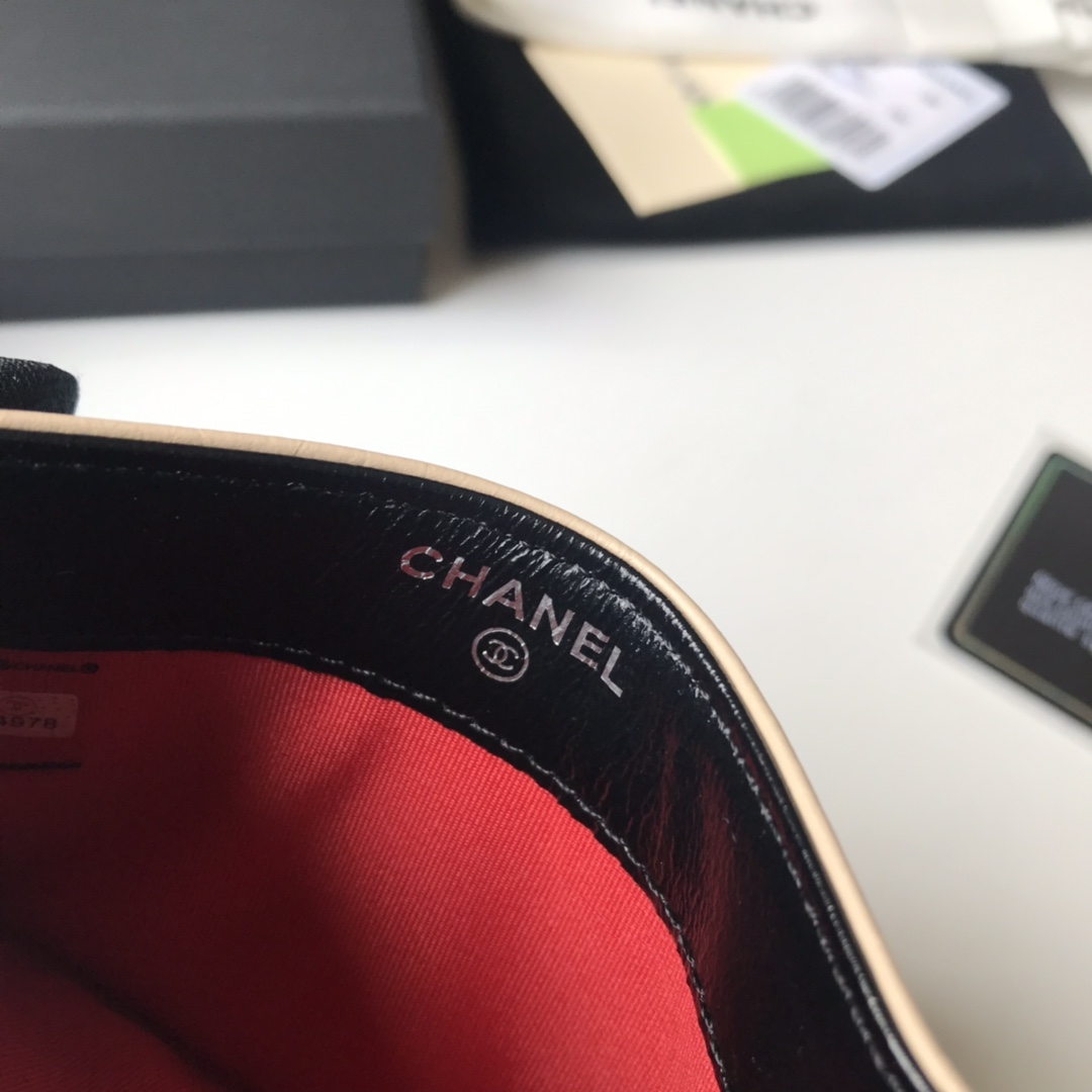 Chanel 19系列新品 流浪包菱格 胎牛皮拼色卡包
