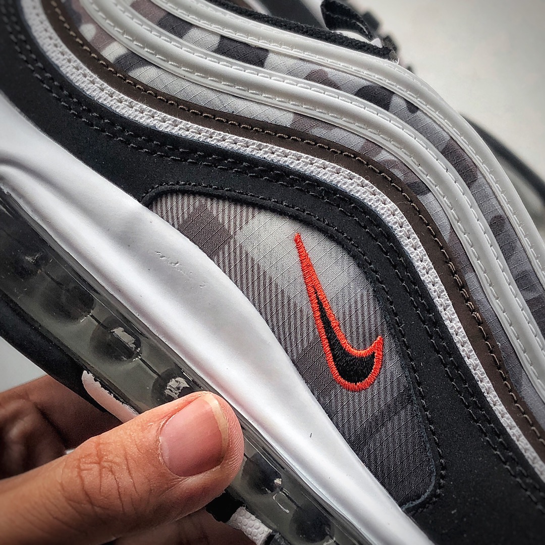 200  Nike Air Max 97 全掌气垫复古子弹跑步鞋  货号：DB2017-100