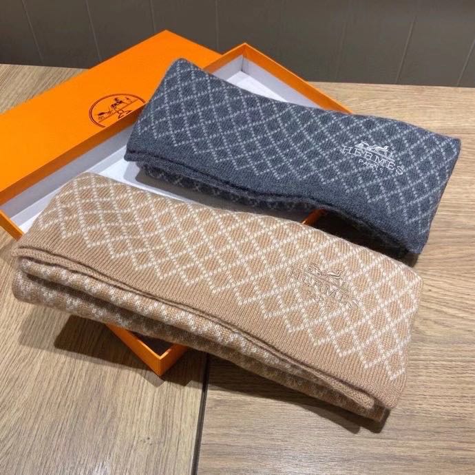 Hermes 男性用クラシック囲巾 - 男性魅力溢れるデザイン