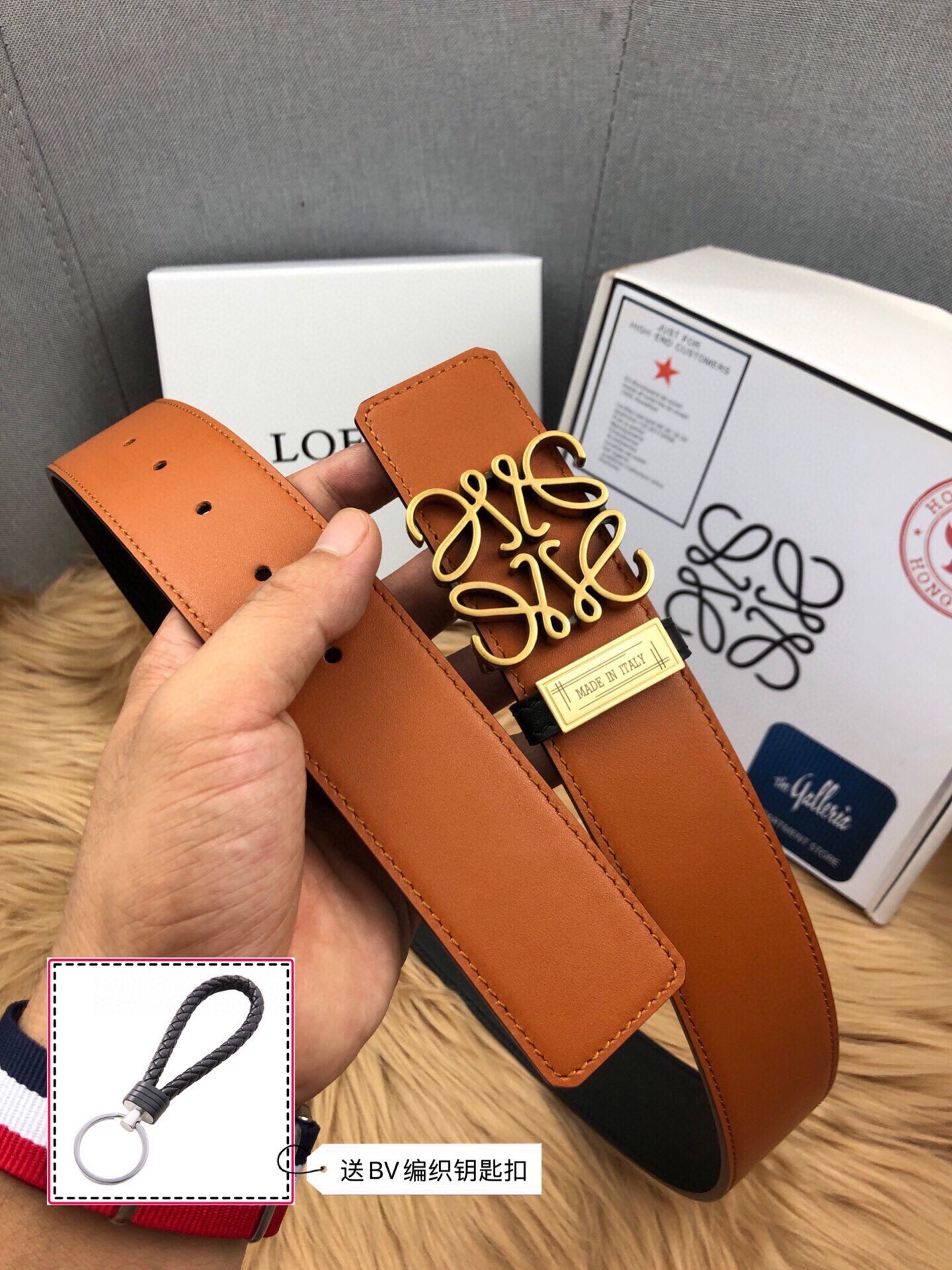 Loewe LOEWE 150 宽度：3 8cm 最新双面平纹牛皮设计 搭配 款 精品扣