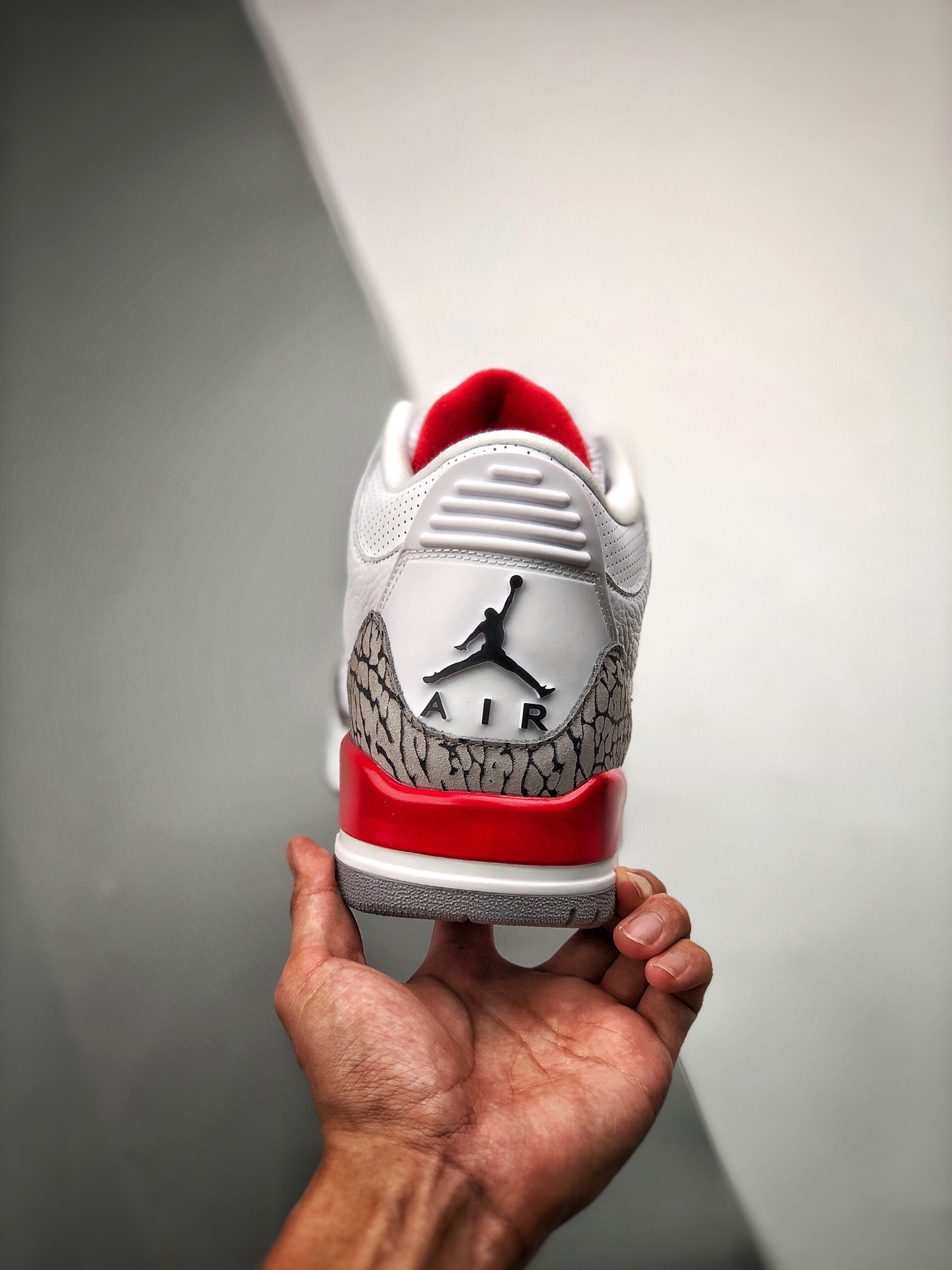 380 Air Jordan 3 Retro”Hall of Fame” 经典白红飓风配色