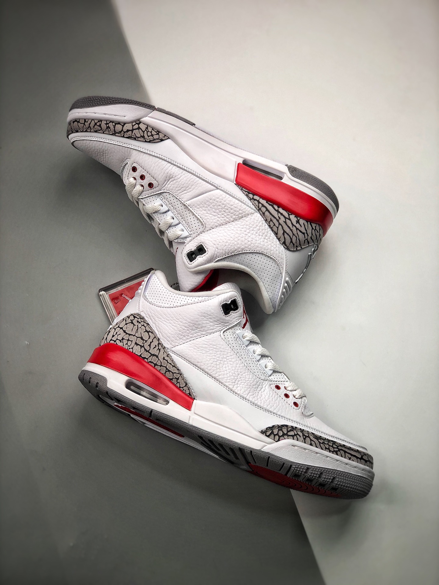 380 Air Jordan 3 Retro”Hall of Fame” 经典白红飓风配色