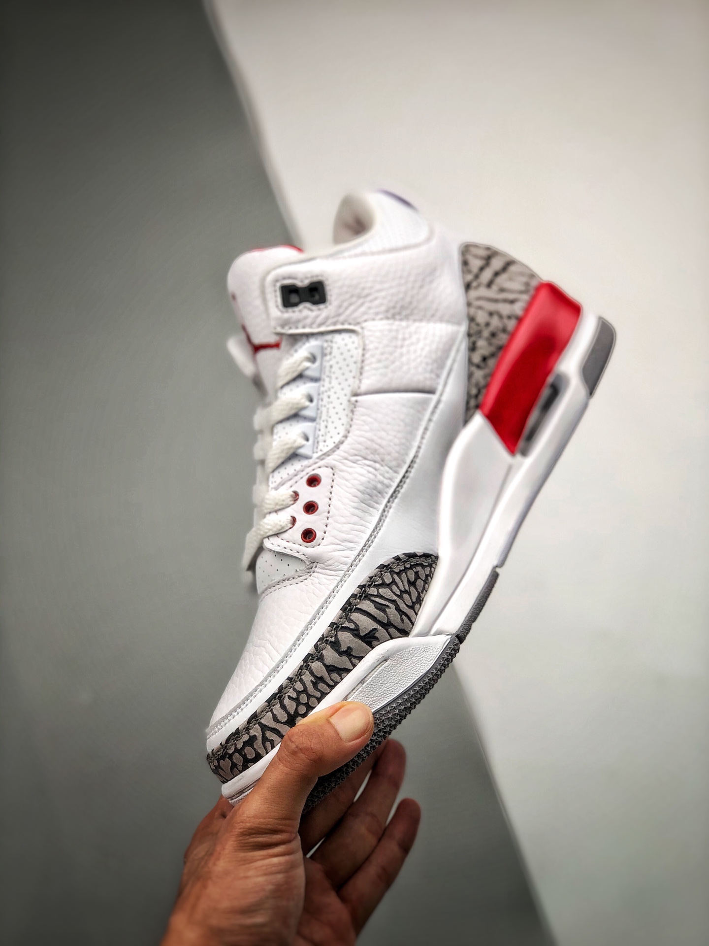 380 Air Jordan 3 Retro”Hall of Fame” 经典白红飓风配色