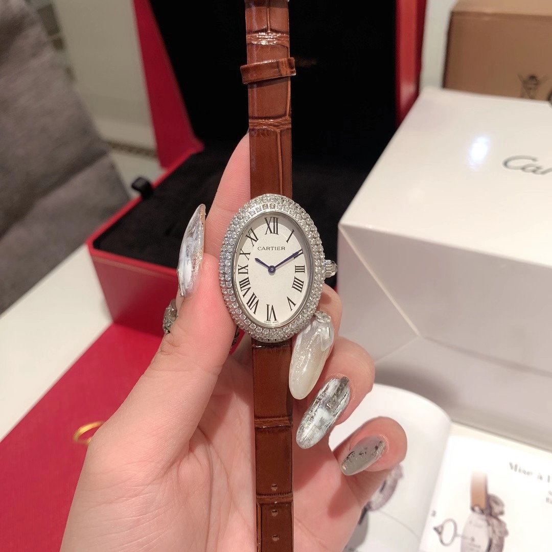 Cartier 卡地亚Baignoire浴缸系列腕表