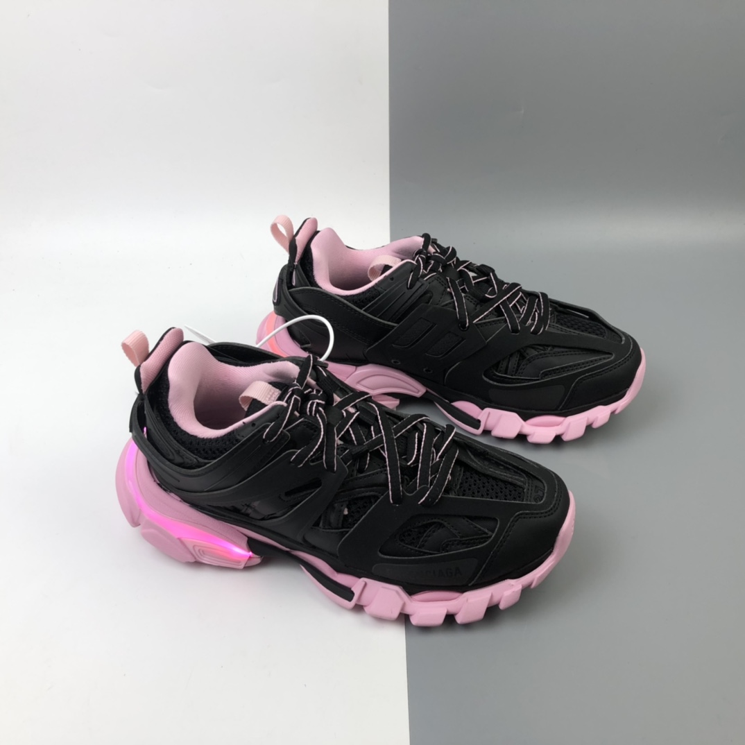 600 霓虹灯光变 巴黎世家 Balenciaga 户外鞋款 Track Trainer