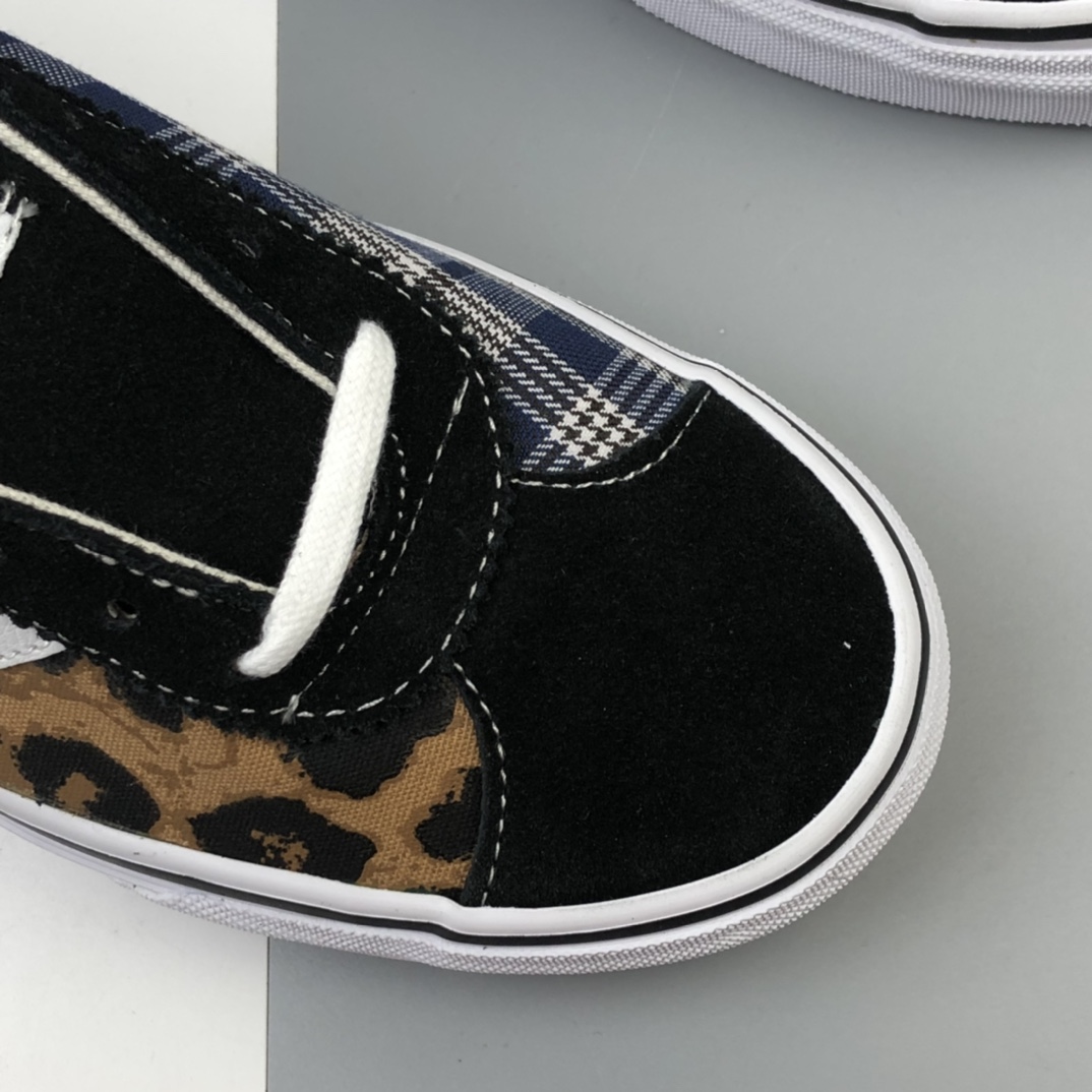 150 Vans x Sandy Liang 联名款低帮休闲板鞋 VN0A4BU6XW1