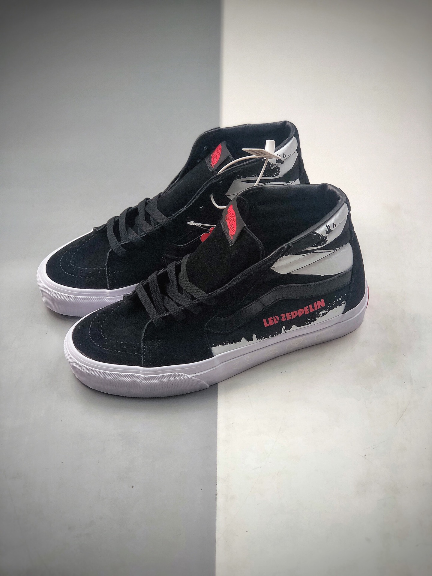 160  万斯Vans 高帮 乐队联名 黑白色 齐柏林飞艇X Led Zeppelin 50周年 or乐队联名Sk8-Hi 高帮男女板鞋