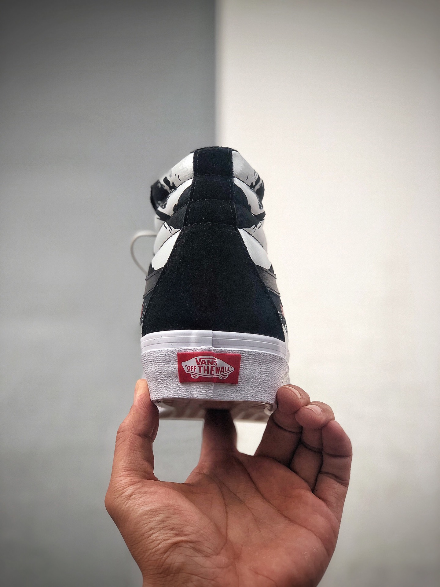 160  万斯Vans 高帮 乐队联名 黑白色 齐柏林飞艇X Led Zeppelin 50周年 or乐队联名Sk8-Hi 高帮男女板鞋