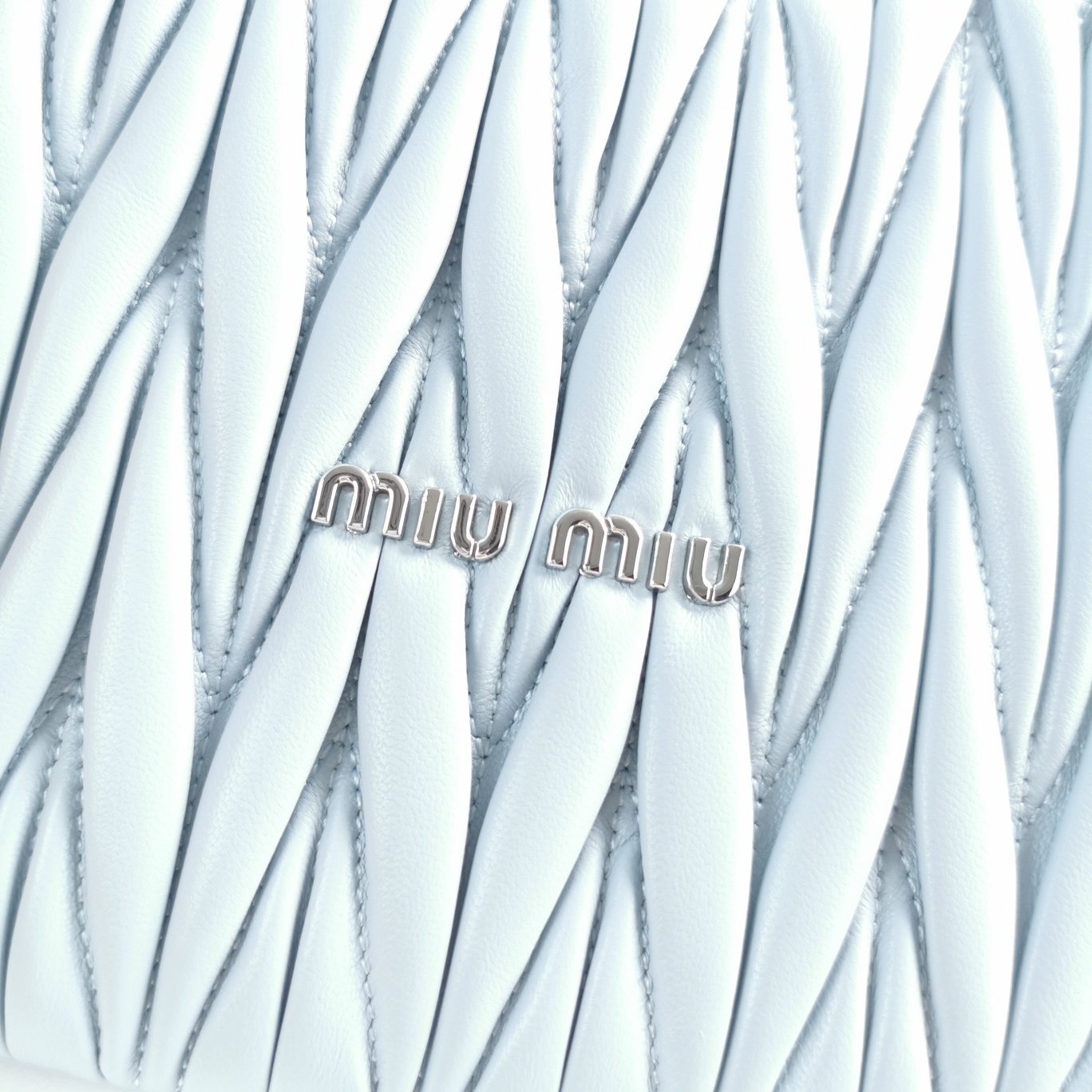 MIUMIU缪缪Cloquet进口小羊皮半圆腋下钻石链条包5BH189