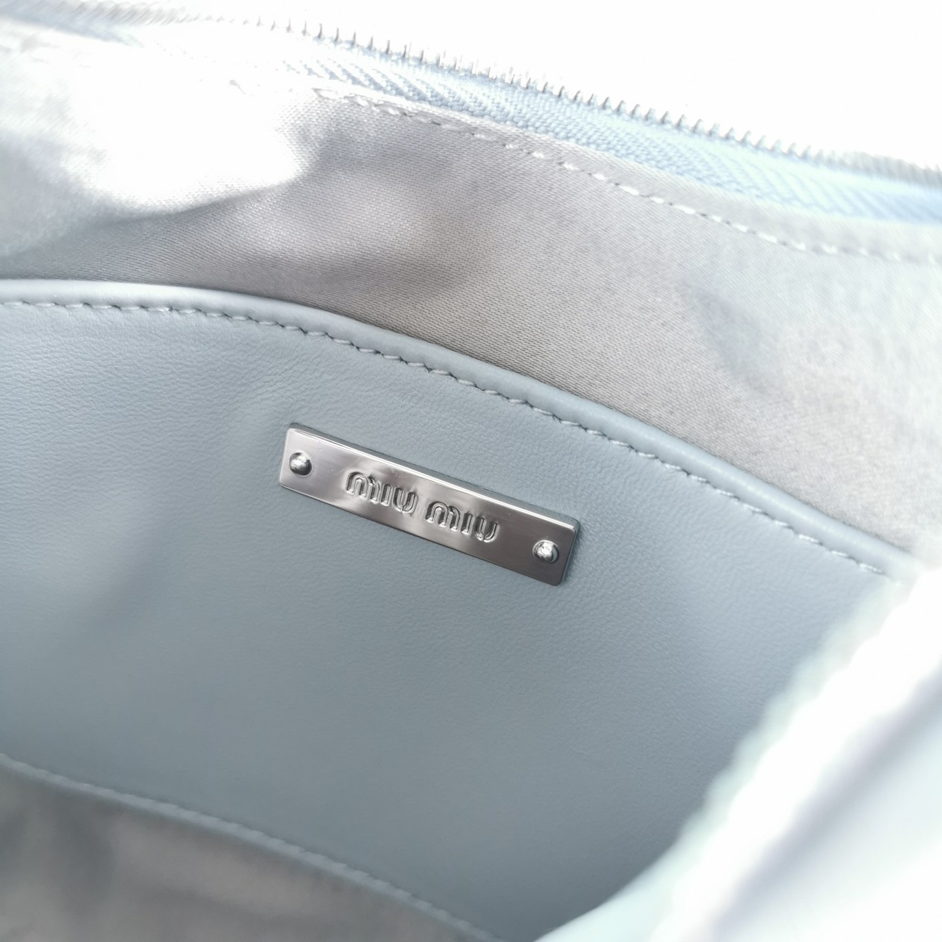 MIUMIU缪缪Cloquet进口小羊皮半圆腋下钻石链条包5BH189