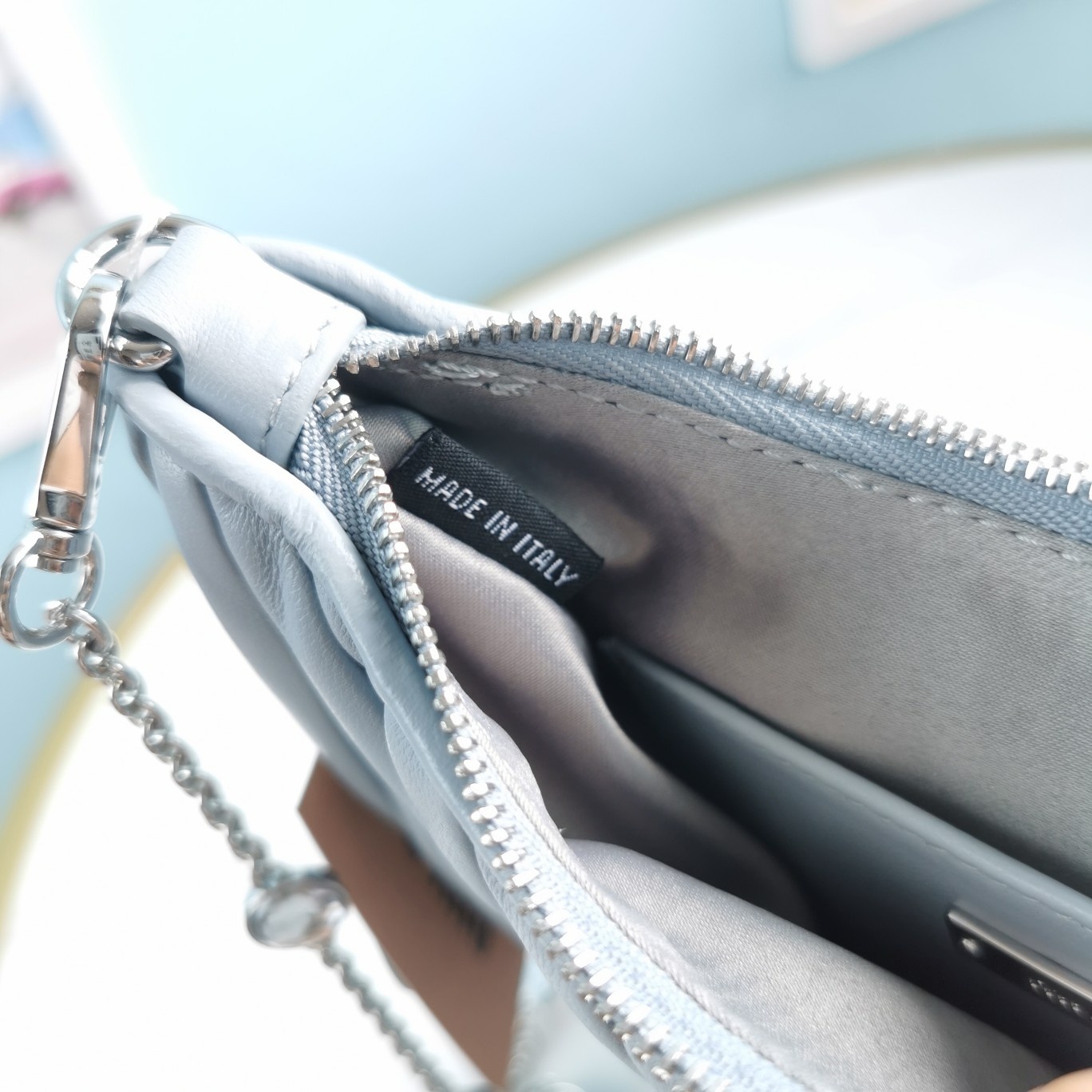 MIUMIU缪缪Cloquet进口小羊皮半圆腋下钻石链条包5BH189