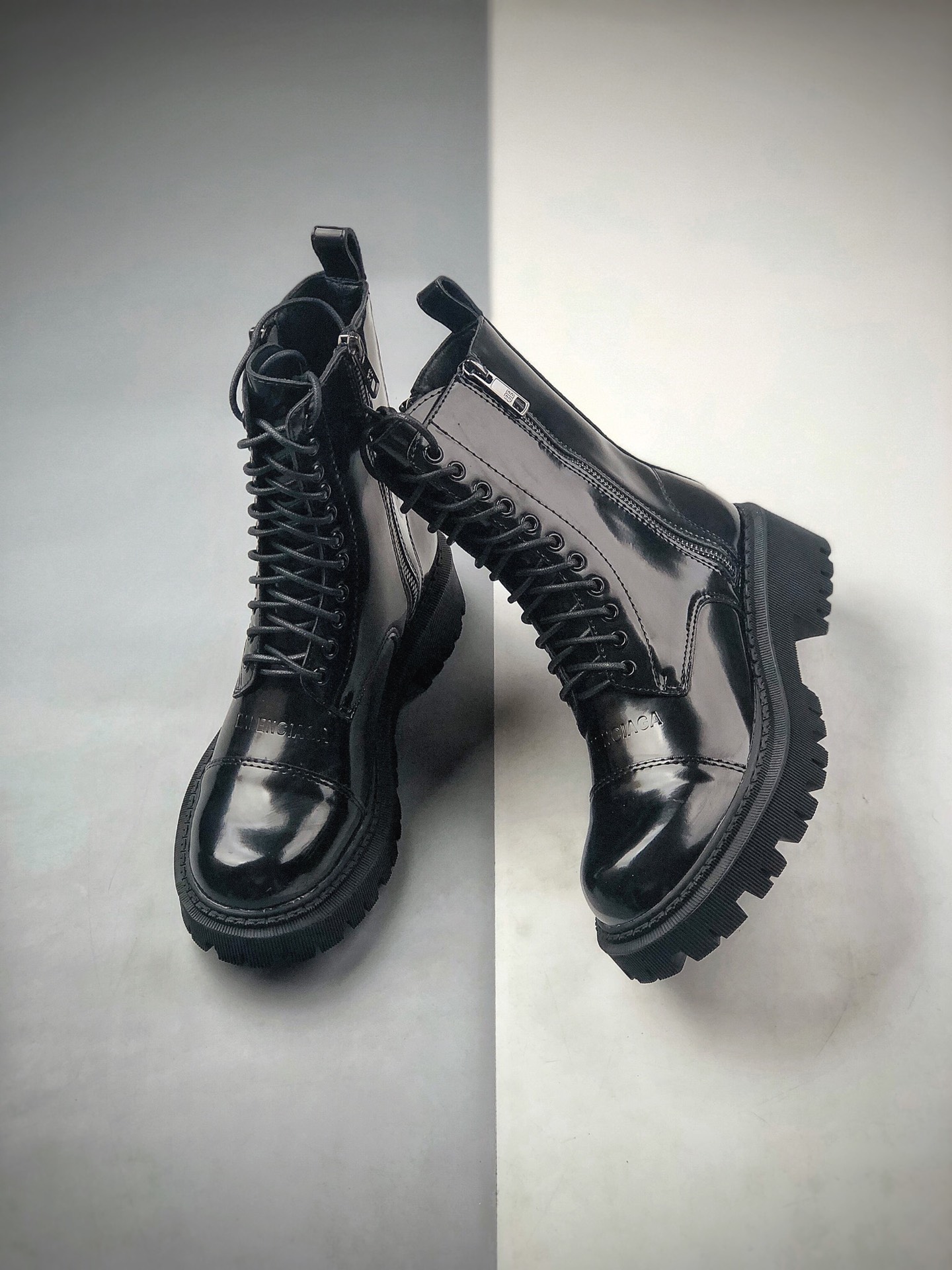 290 BALENCIAGA巴黎世家2020秋冬新款系带马丁靴 原版复刻