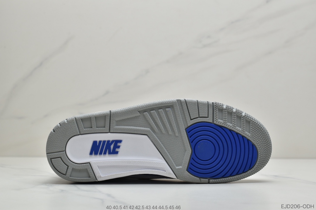350 公司级Fragment Design x Air Jordan 3 整双鞋以经典百搭的黑白主题呈现货号DA3595-100