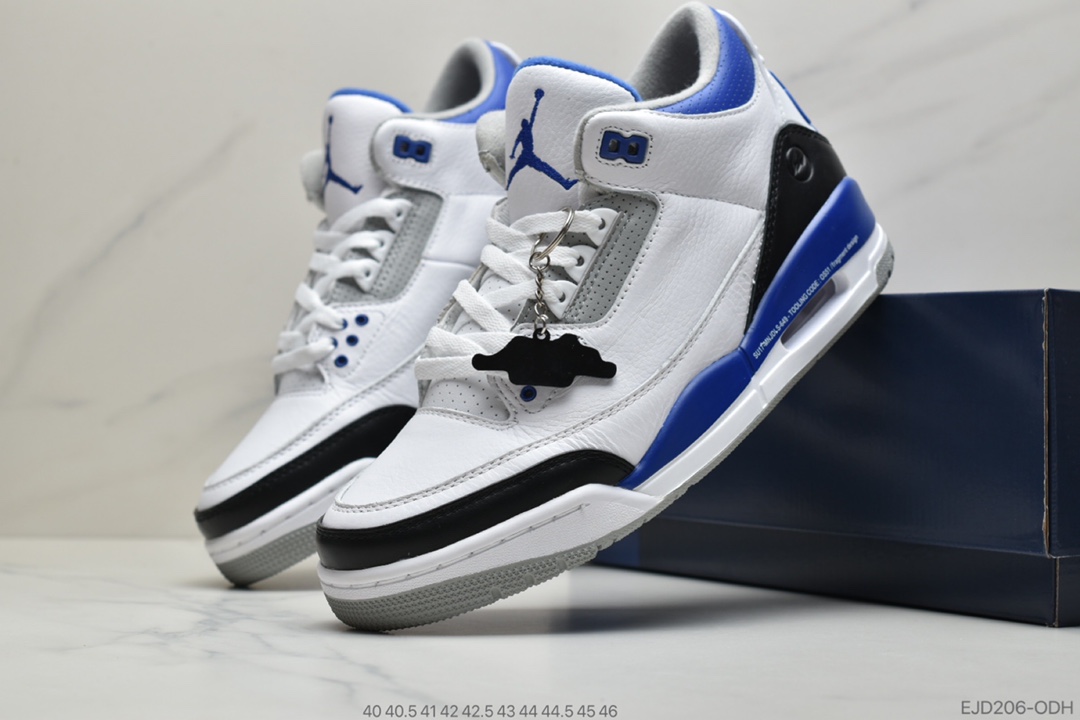 350 公司级Fragment Design x Air Jordan 3 整双鞋以经典百搭的黑白主题呈现货号DA3595-100