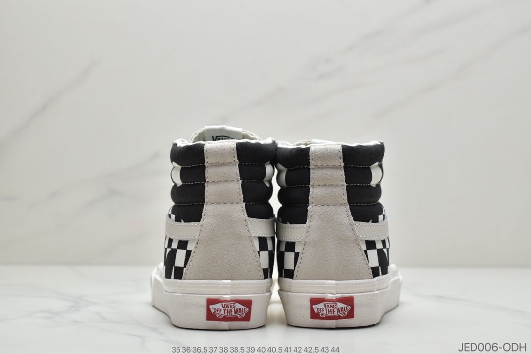 150 公司级范斯Vans COMFYSK8HI黑白棋盘格 融入太极图案运动板鞋“麂皮浅卡其黑白”VN0A4U3NAYV