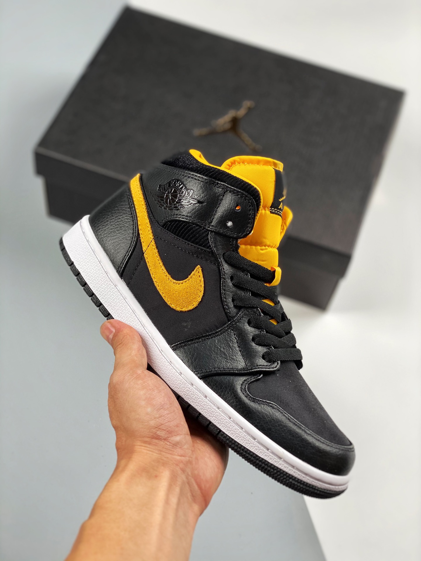 Air Jordan 1 Mid Pana Negro y Dorado Pedido de cliente de comercio exterior de Tmall La mejor artesanía del mercado Ser…
