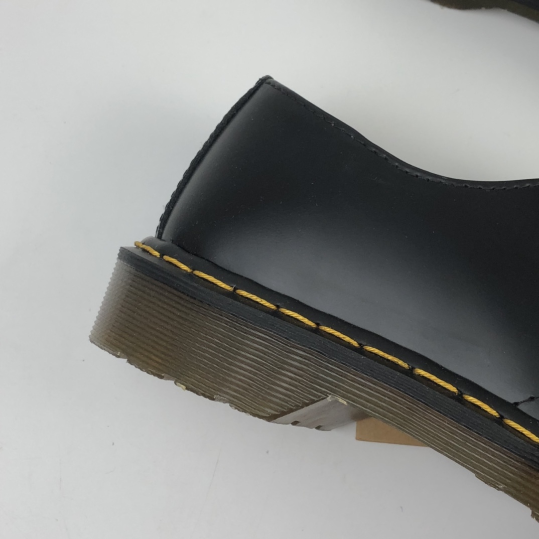 280 Dr.martens 马丁靴1461 低帮 R11838002