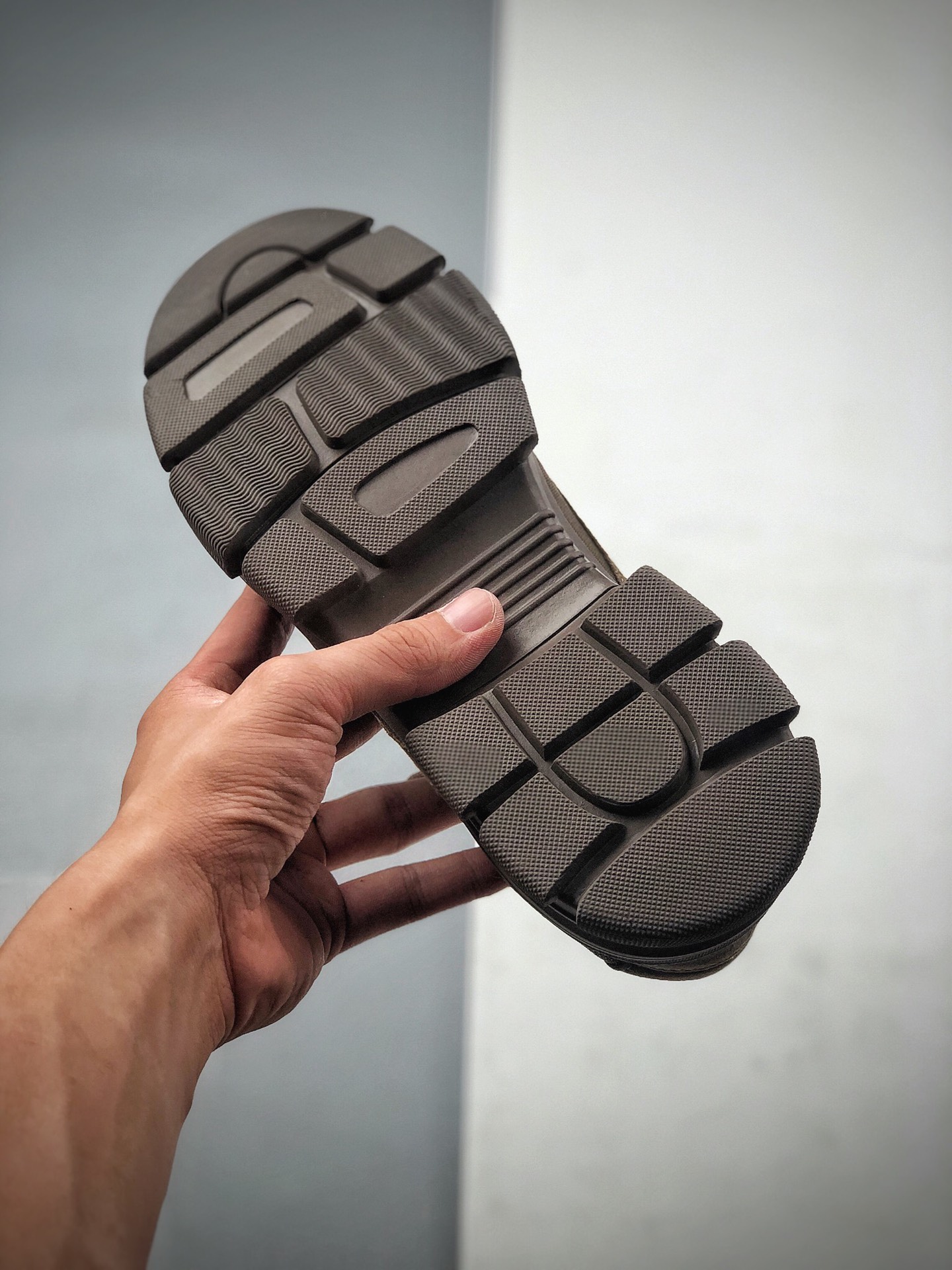 250 CAT FOOTWEAR/ CAT  卡特P722026休闲复古潮鞋系列