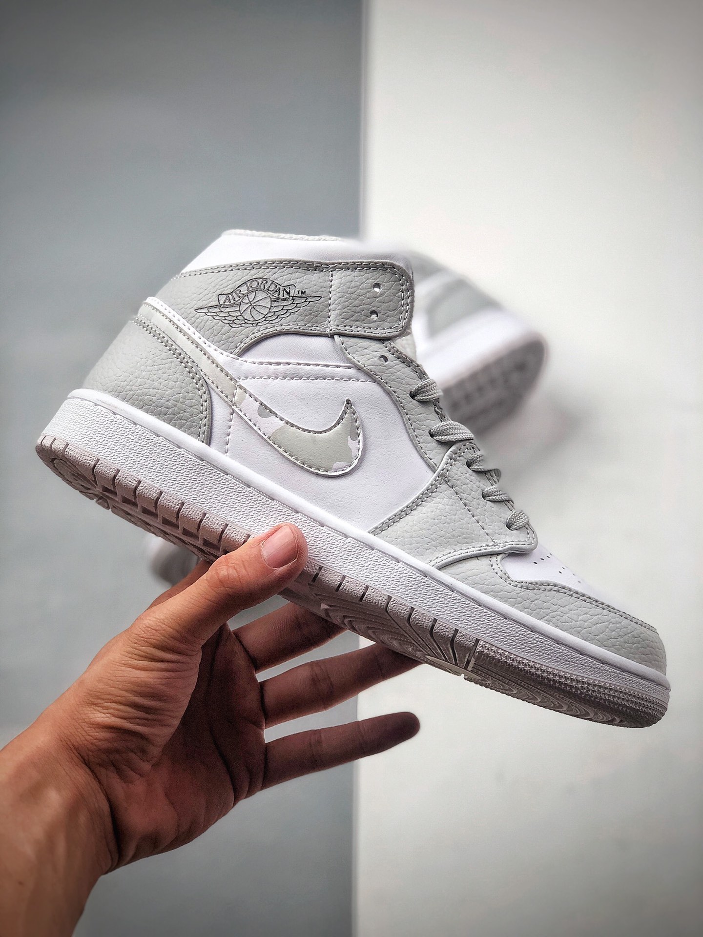 260  Air Jordan 1 Retro Mid”White Camo”AJ1中帮经典复古文化休闲运动篮球鞋DC9035-100
