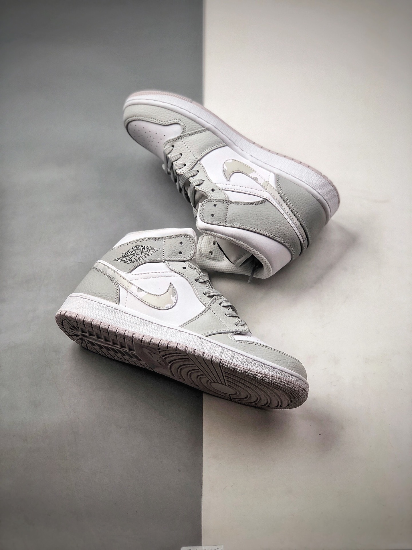 260  Air Jordan 1 Retro Mid”White Camo”AJ1中帮经典复古文化休闲运动篮球鞋DC9035-100