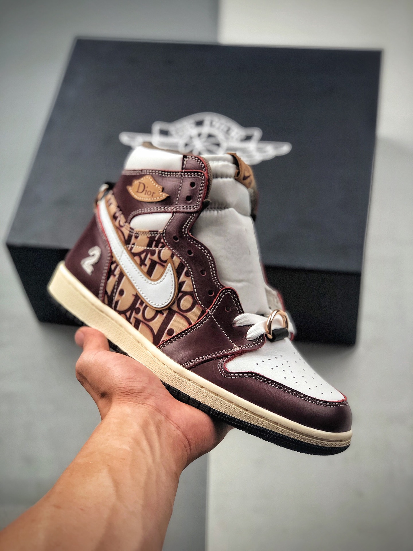 AJ1 Dior x Air Jordan 1 AJ1 Dior colaboración, como el modelo de zapatillas de mayor nivel este año, la colaboración de…
