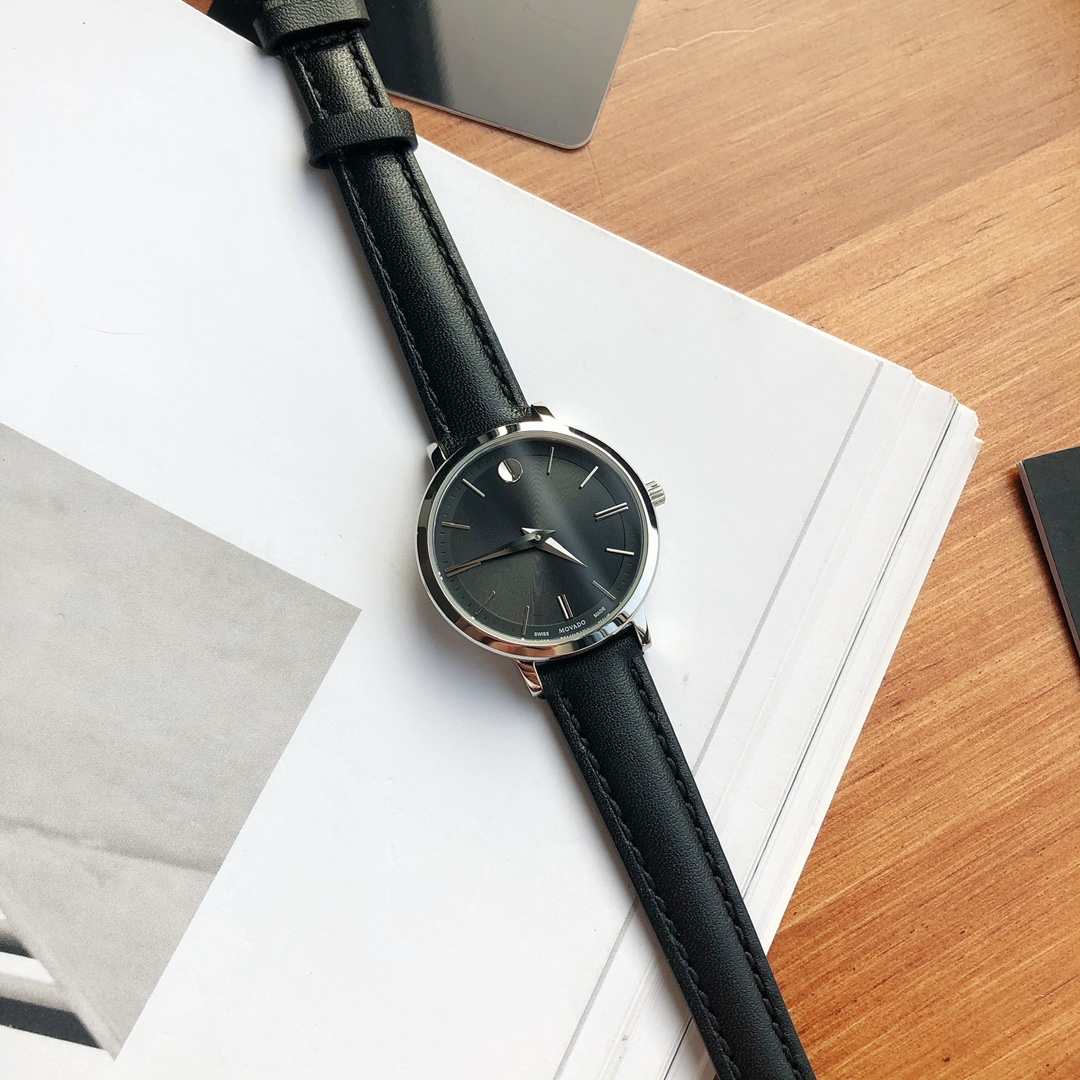 Часы Movado