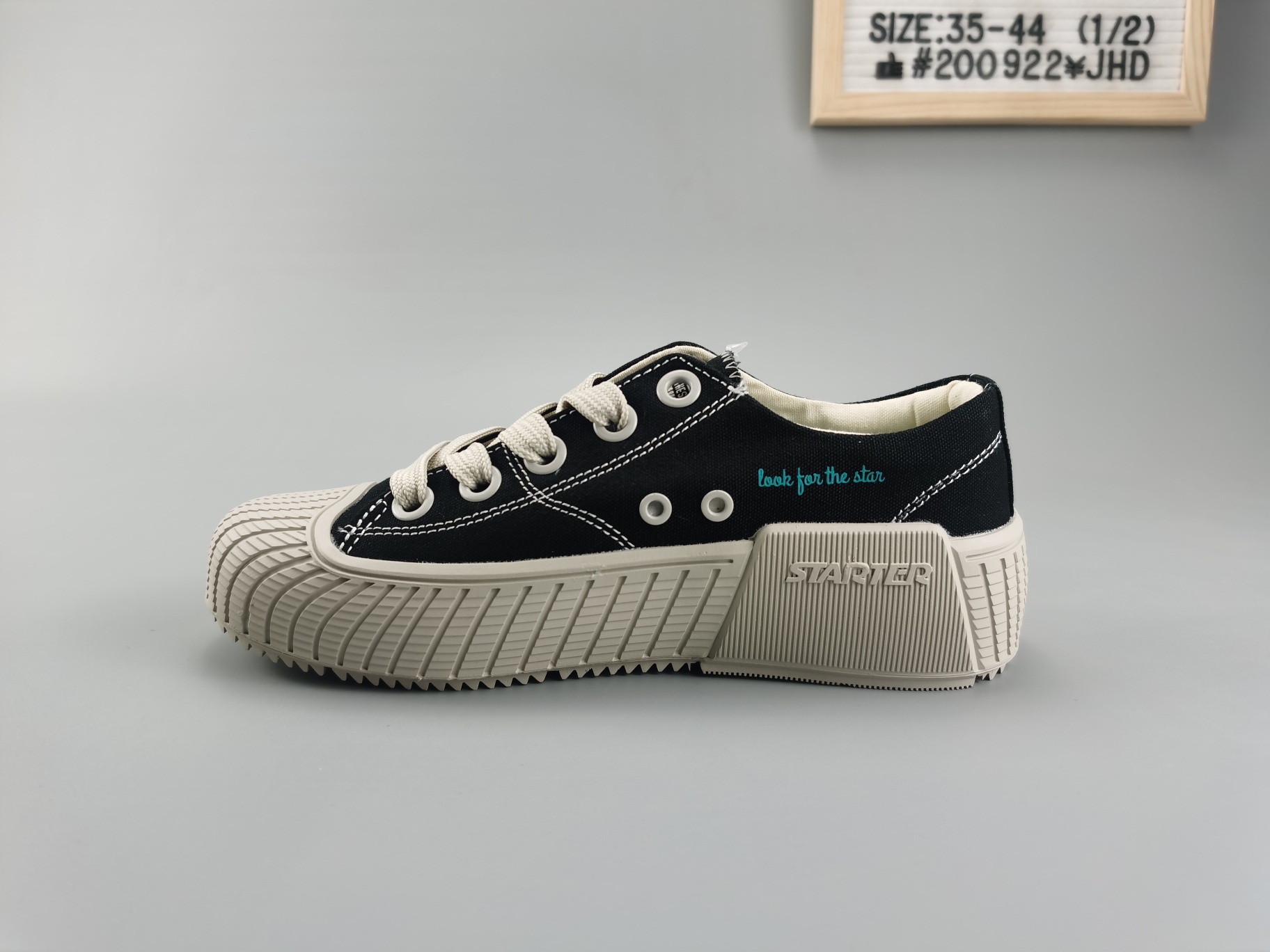 ♨️价格：140
♨️码数：👉 如图所示👈 
♨️编码：2009¥JHD
♨️简介：独家出货 公司级 真标STARTER星锐新款潮流低帮增高运动男女情侣款复古休闲鞋帆布鞋 35 36 36.5 37.5 38 38.5 39 40 40.5 41 42 42.5 43 44