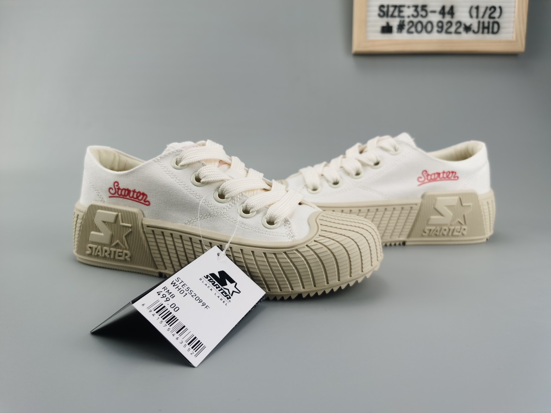 🈴️ ❗️主图集合图❗️
♨️价格：140
♨️码数：👉 如图所示👈 
♨️编码：2009¥JHD
♨️简介：独家出货 公司级 真标STARTER星锐新款潮流低帮增高运动男女情侣款复古休闲鞋帆布鞋 35 36 36.5 37.5 38 38.5 39 40 40.5 41 42 42.5 43 44