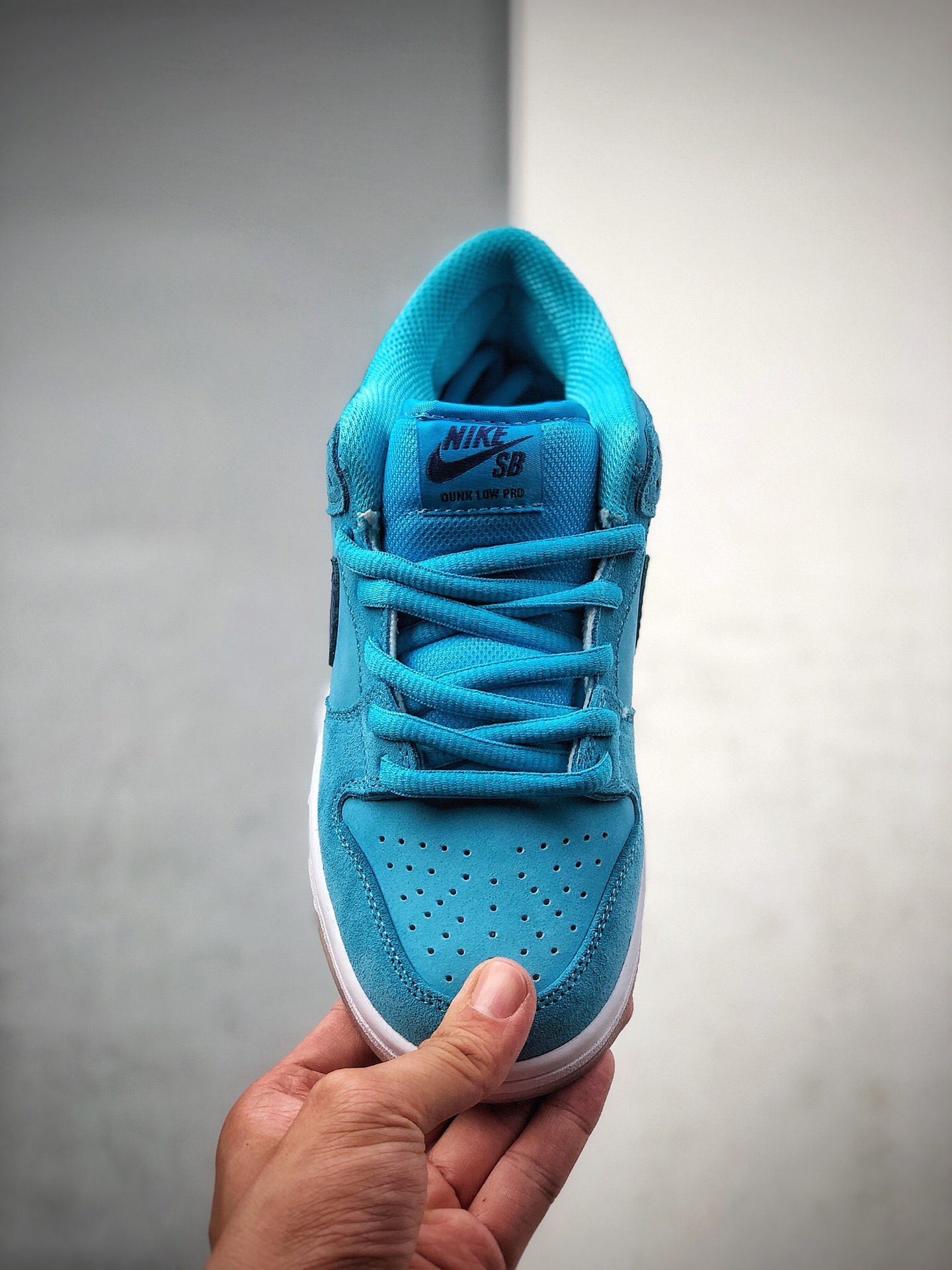 290 NIKE SB DUNK LOW PRO BIue Fury蓝以前”DUNK”只是一双普通的篮球鞋BQ6817-400