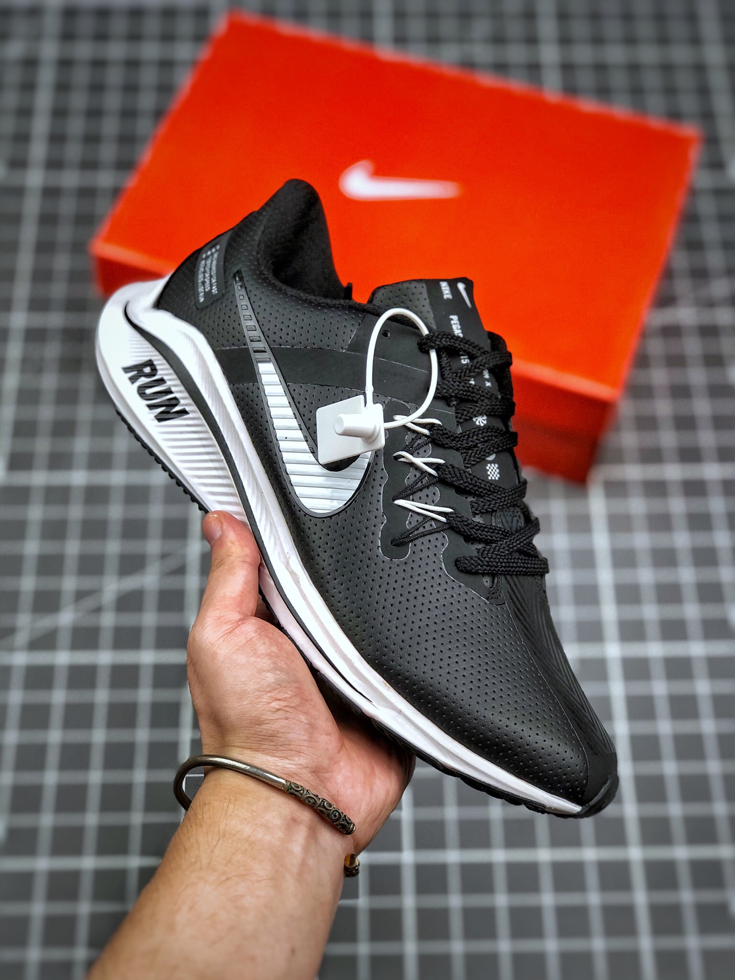 nike zoom structure 15 black