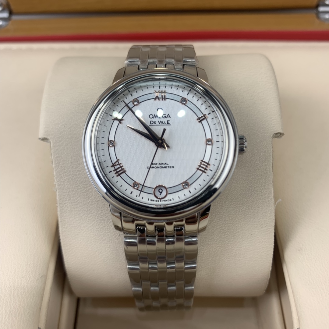 Omega 皇家 欧米茄蝶飞轨道纹路女表