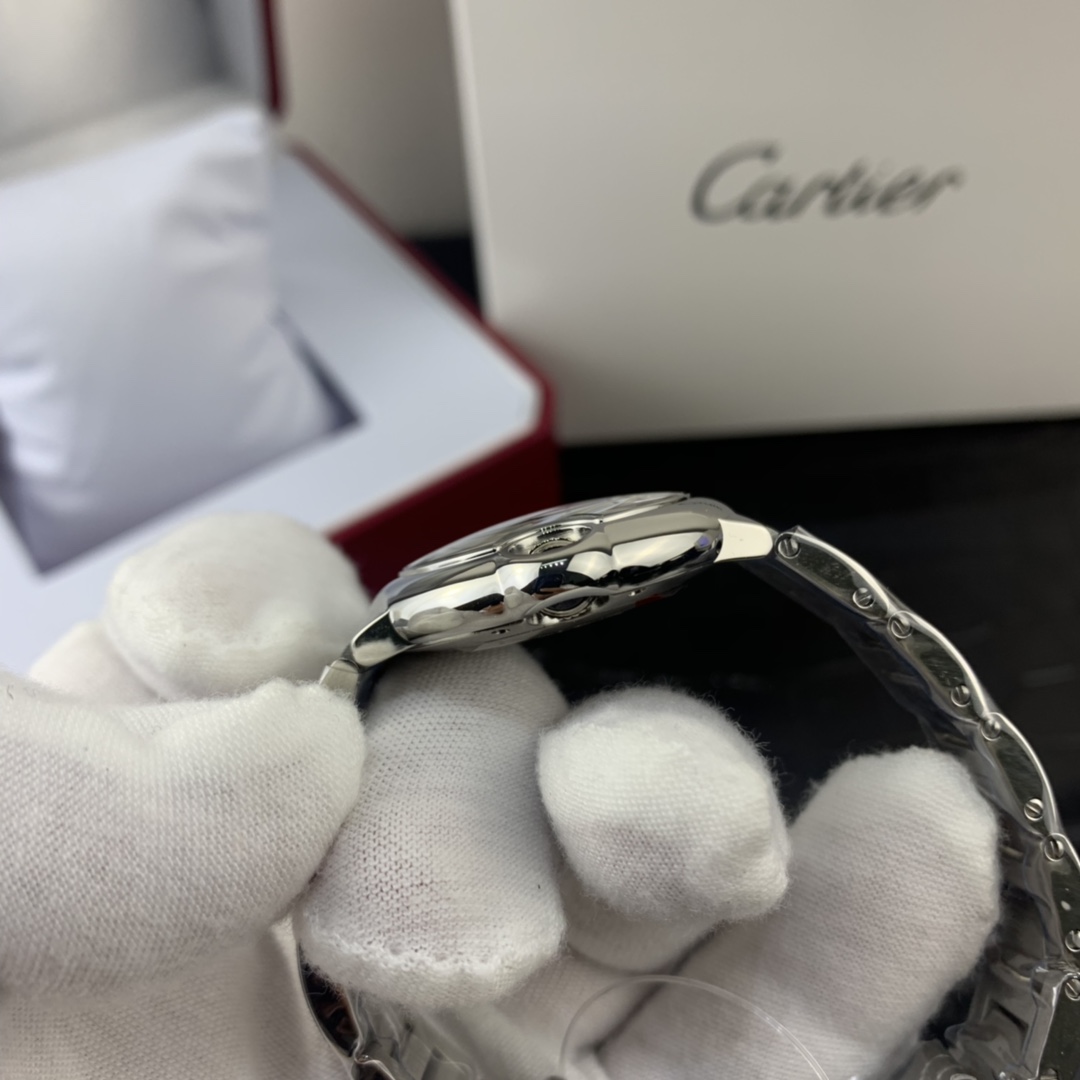 Cartier 皇家 卡地亚蓝气球33尺寸女表