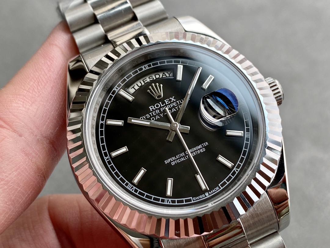 SK厂 劳力士Rolex 双历 星期日志型シリーズ 40mmの高級腕時計