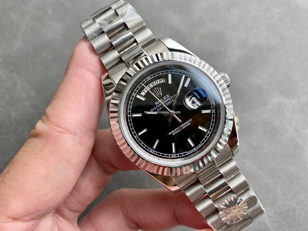 SK厂 劳力士Rolex 双历 星期日志型シリーズ 40mmの高級腕時計